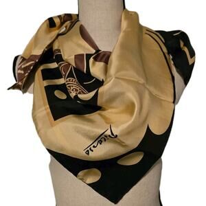 Authentic Licensed Pablo Picasso Silk Scarf "Taureau et Picadour" 34.5"x34.5"